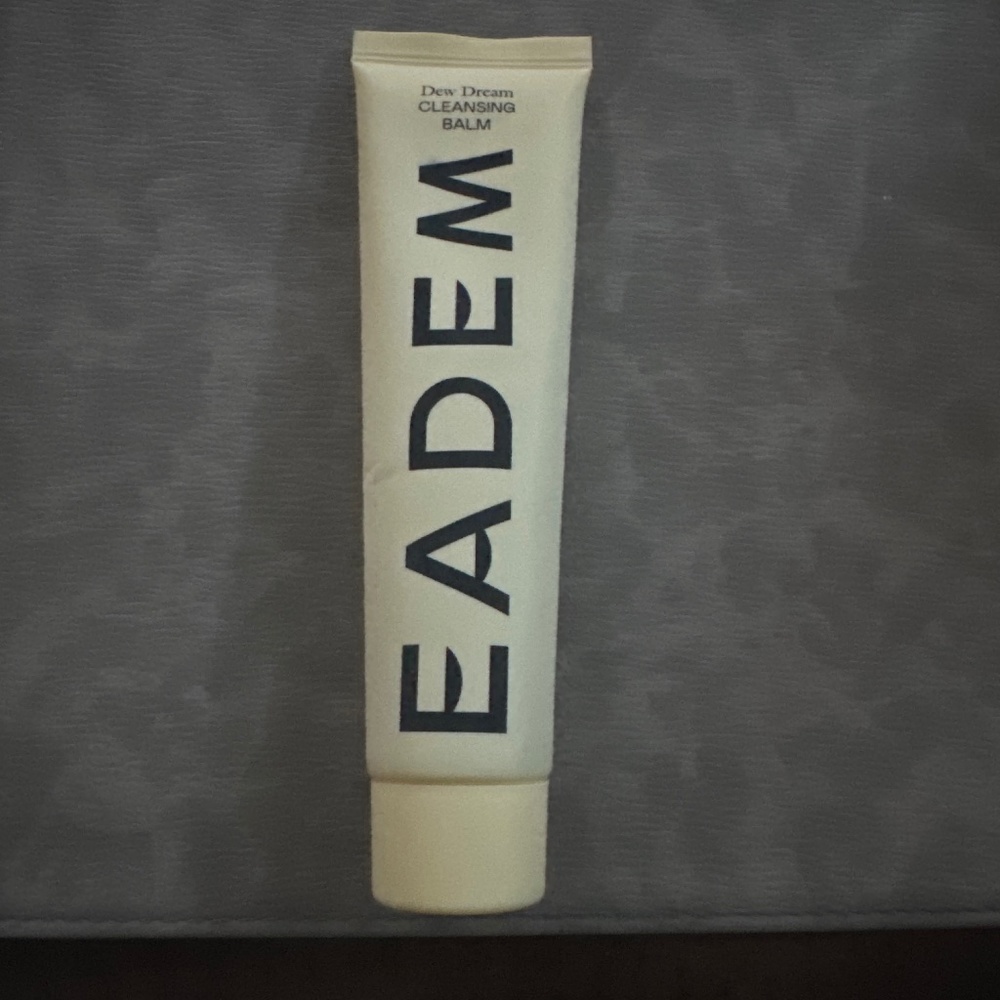 Eadem dew dream